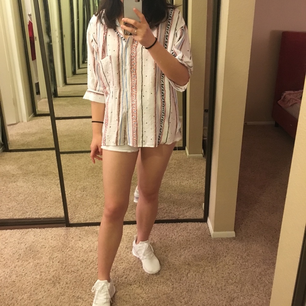 blouse - Picture 4 of 4